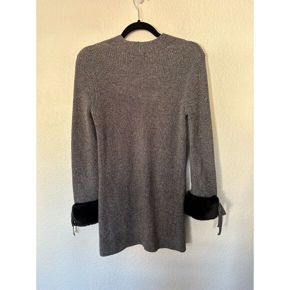 NIC+ZOE V-Neck Faux Fur Cuff Sweater Charcoal Gray Size XS - Picture 4 of 7